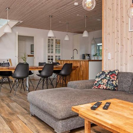 10 Person Holiday Home In Glesborg Екстер'єр фото