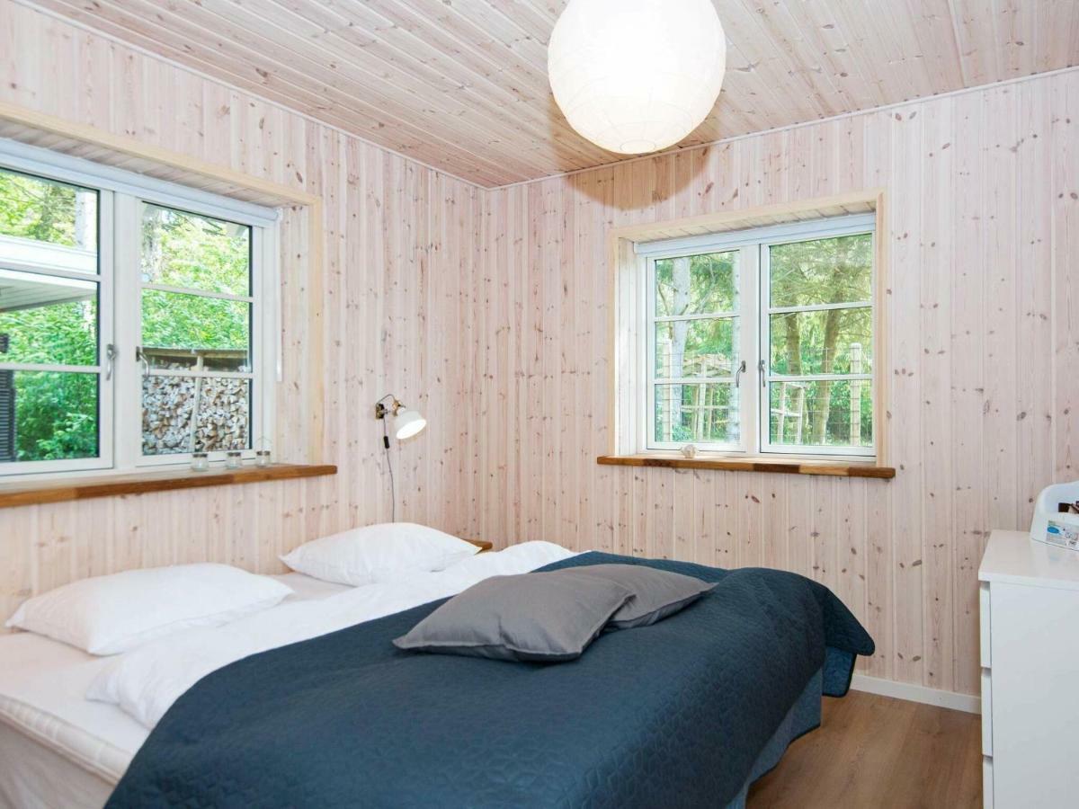 10 Person Holiday Home In Glesborg Екстер'єр фото